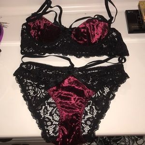 Ruby boudoir bra & lace underwear set